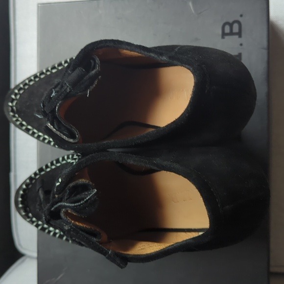 L.A.M.B. Nate blk suede booties sz 9.5 - Picture 8 of 8